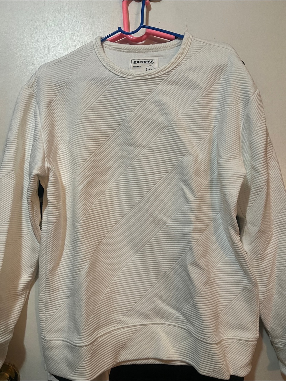 Express Men's Cream Diagonal Ribbed Crewneck Sweater